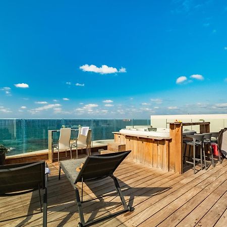 Penthouse 3Br + Roof Top + Parking - On The Beach Хайфа Экстерьер фото
